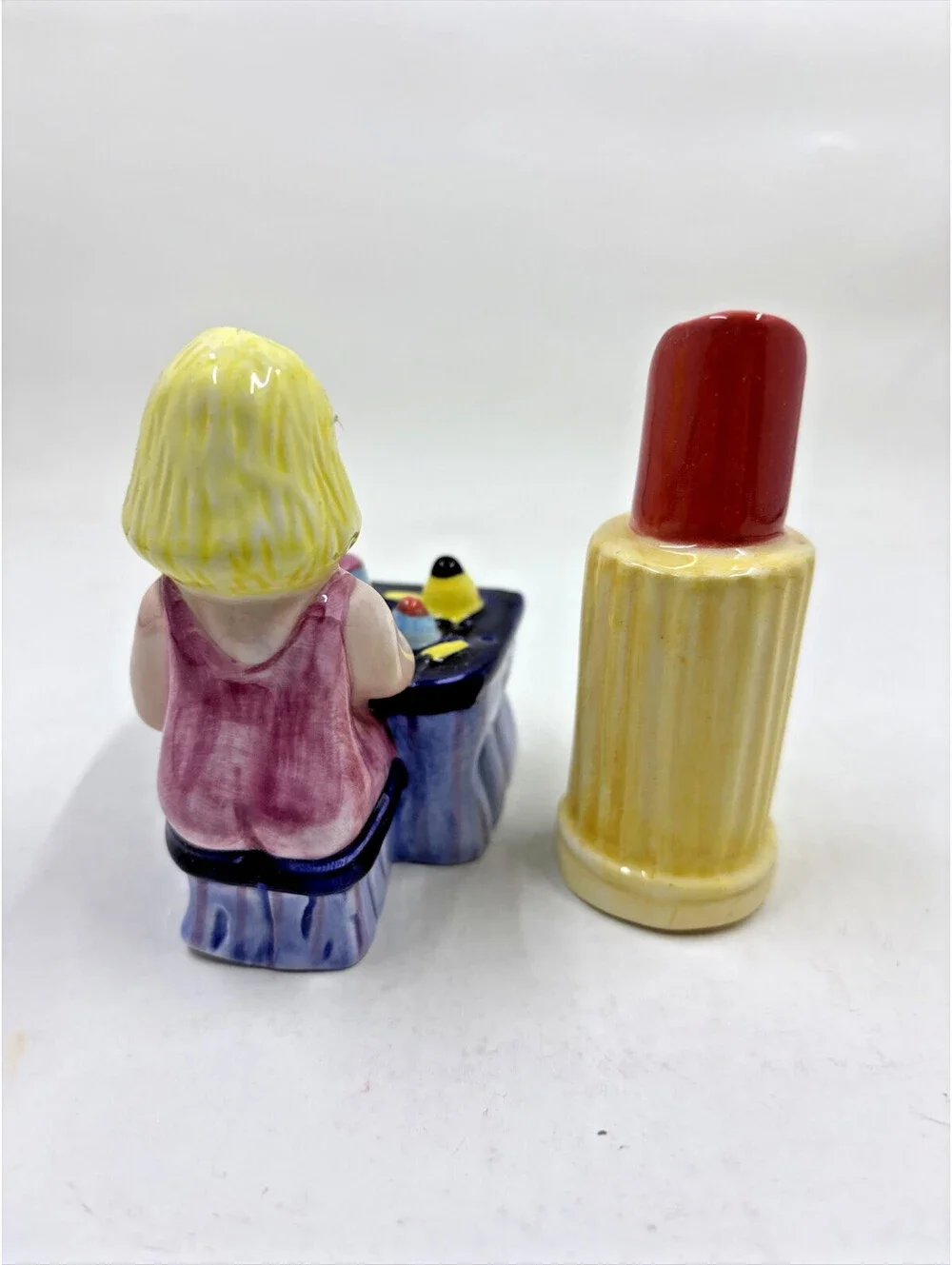 Vanity Lipstick Salt Pepper Shaker Set Lady Girly Kitsch Makeup Omnibus OCI